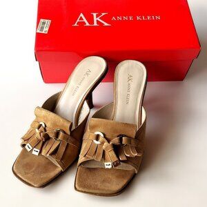 AK Anne Klein Demi Caramel Suede Slides Sandals Mules Size 6 1/2 M
